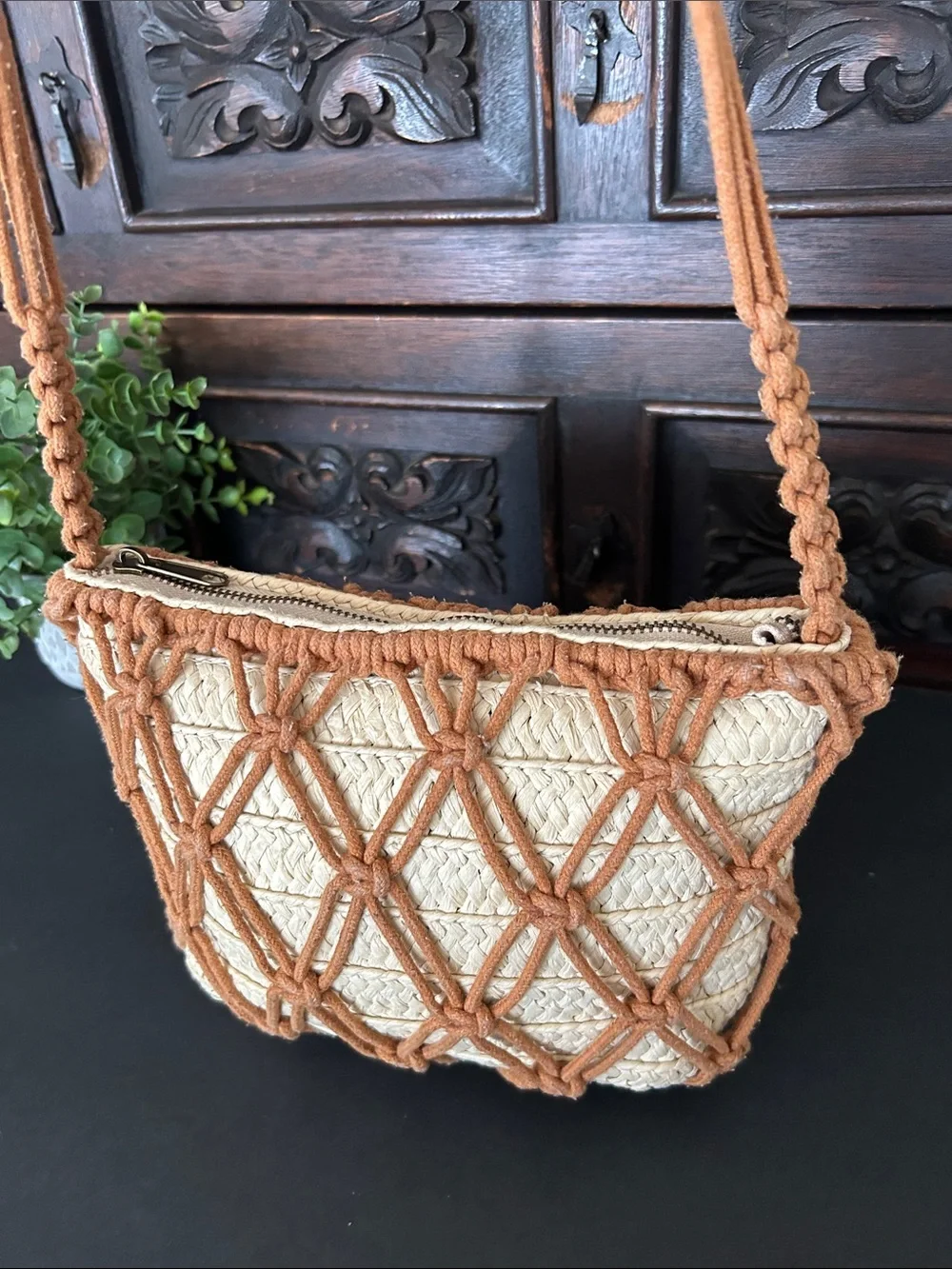 Universal Thread Beige Straw Crossbody with Tan Macramé Overlay